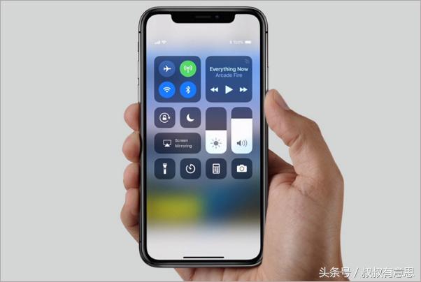 從iPhone X到華為Mate 10，全面屏手機(jī)值得買嗎？