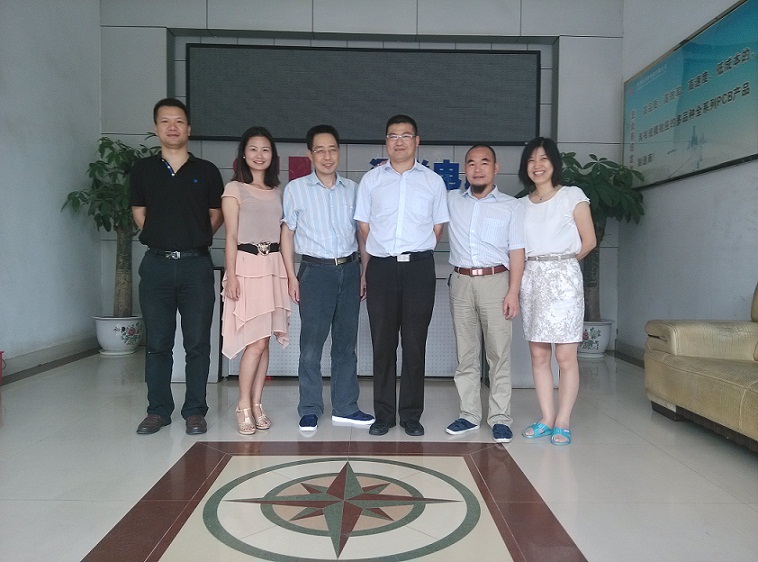 Philips Lighting Visits S&L to discuss PCB technology